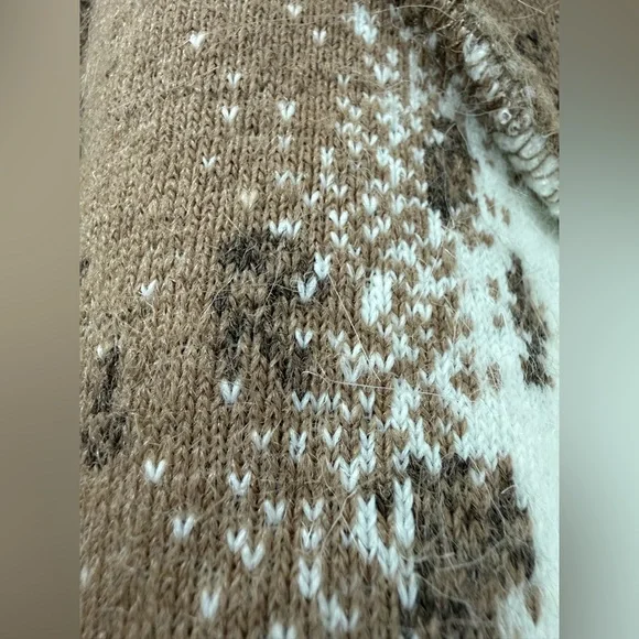 Parkhurst Outdoor Edition Beige and White Faux Fur Jacket - Picture 12 of 15